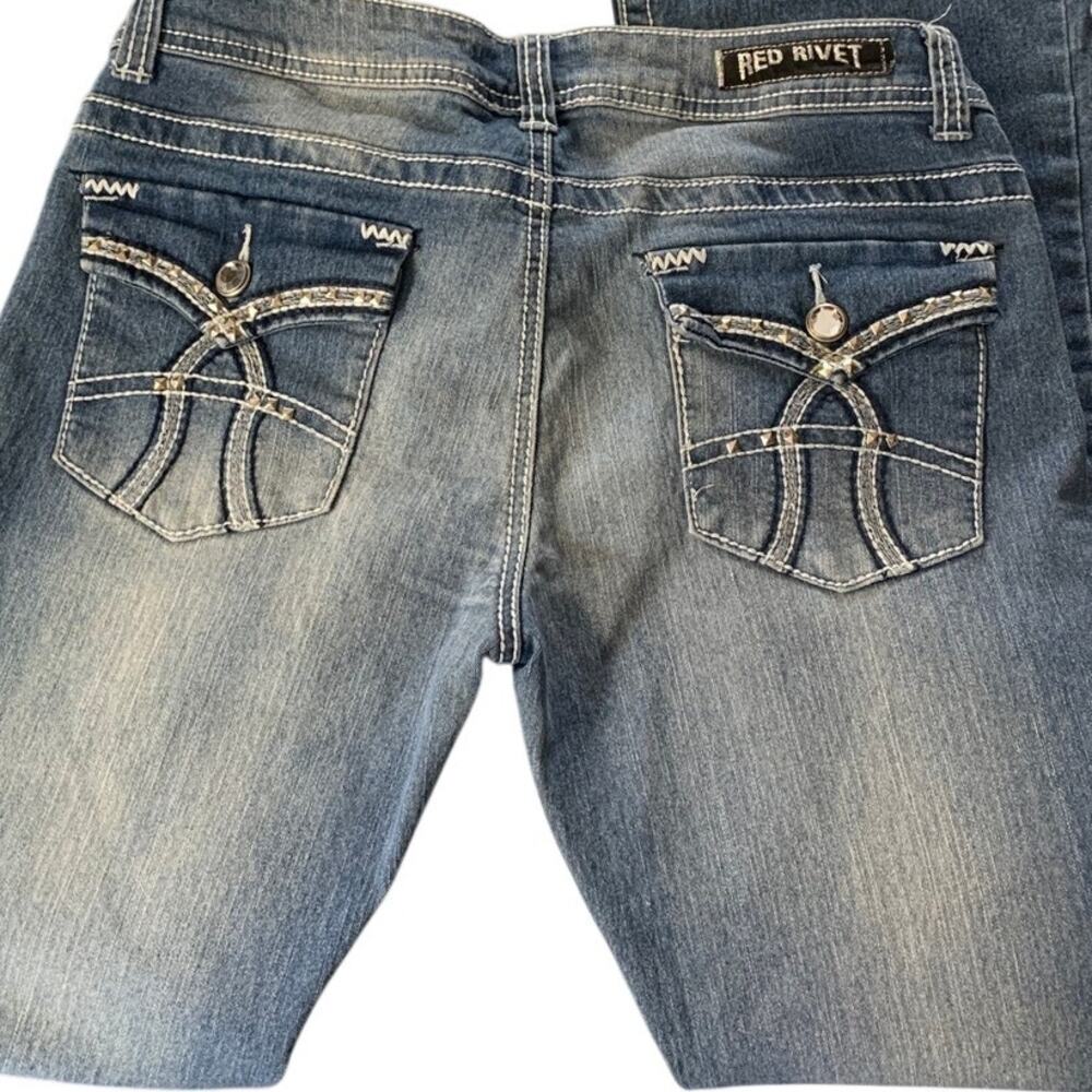 Red Rivet Jeans Women's Size 11 Low Rise Studs Bling Flared Leg Stretch Faded